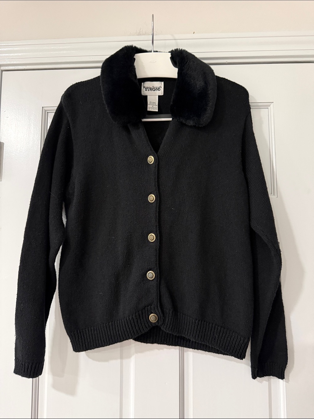 DESIGNERS ORIGINALS STUDIO Black Cardigan Sweater w/Faux Fur Collar Women's M